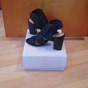 LC 8.5 high heel sandal